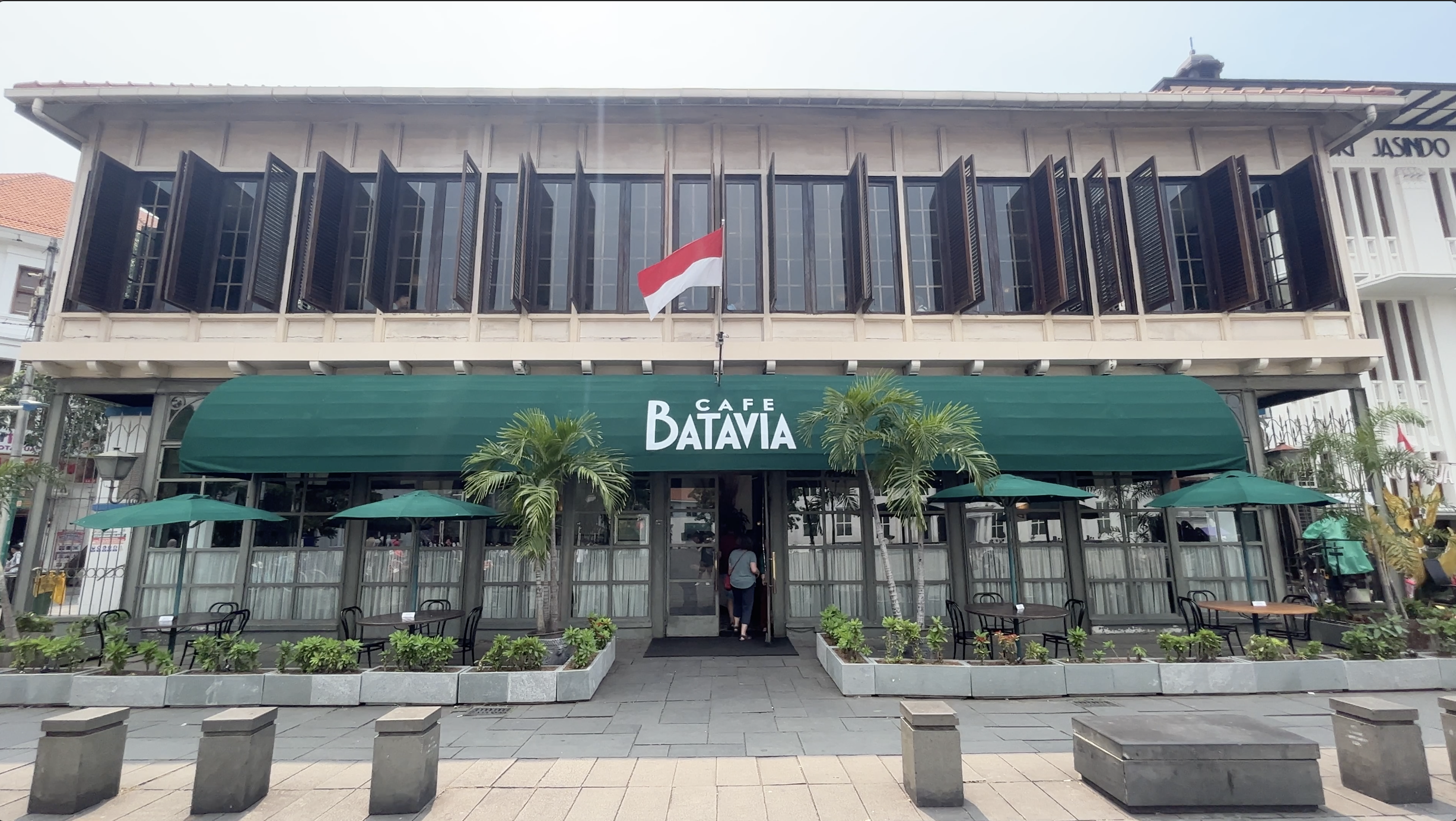 コタ地区からイスティクラル・モスクへ　古い街並みと祈りの空気を歩いてめぐるジャカルタの一日