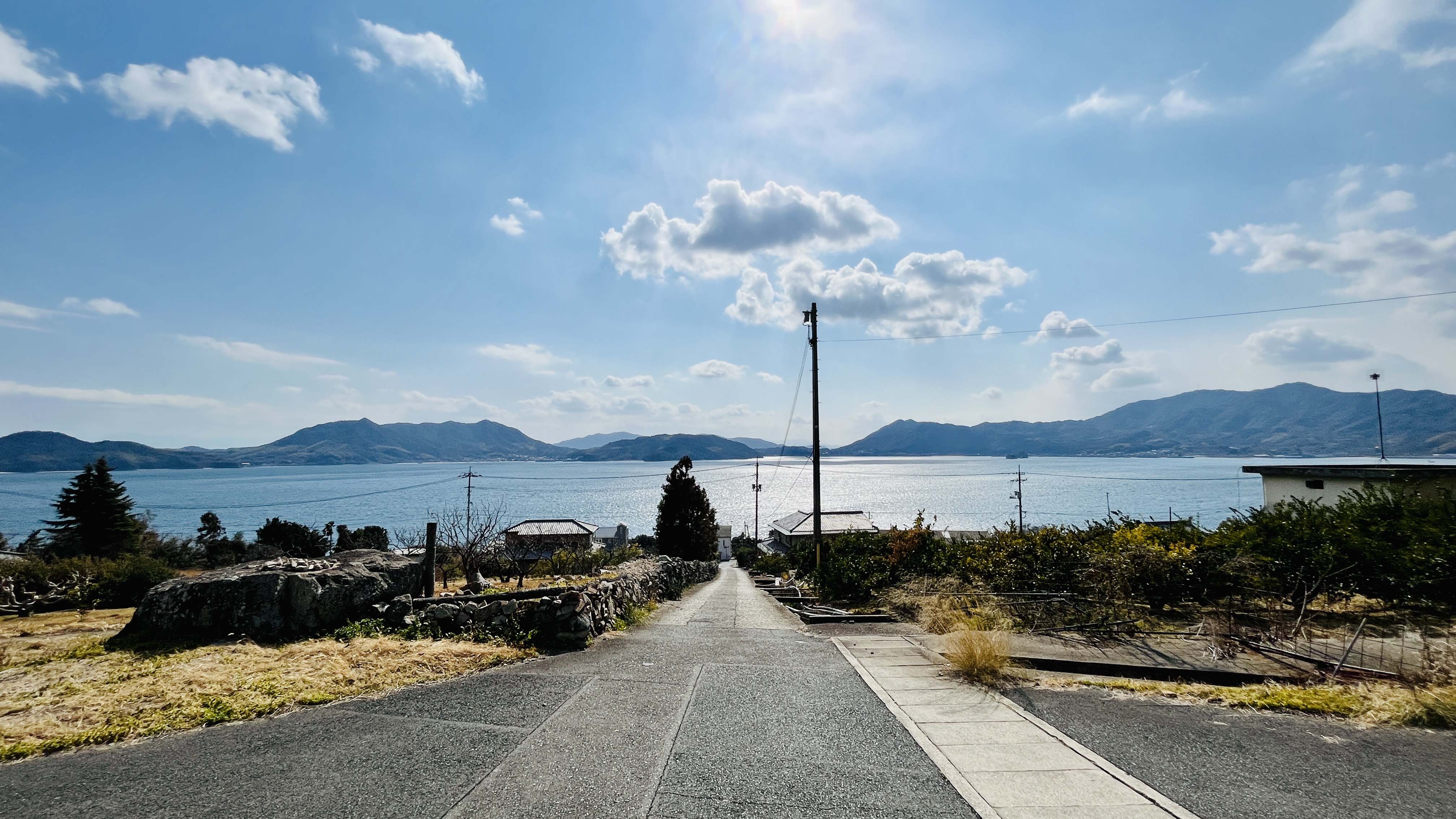 フェリーとバスで行く瀬戸内横断旅 三原港から生口島、今治、そして道後温泉へ