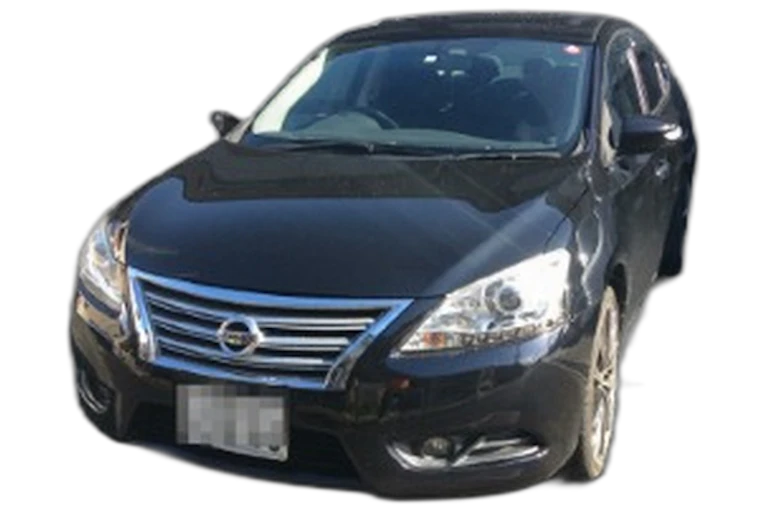 日産　シルフィの車種サムネイル画像