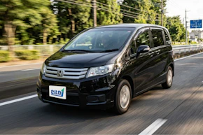 フリードスパイクの燃費は悪い？実燃費・ガソリン代シミュレーションとライバル比較