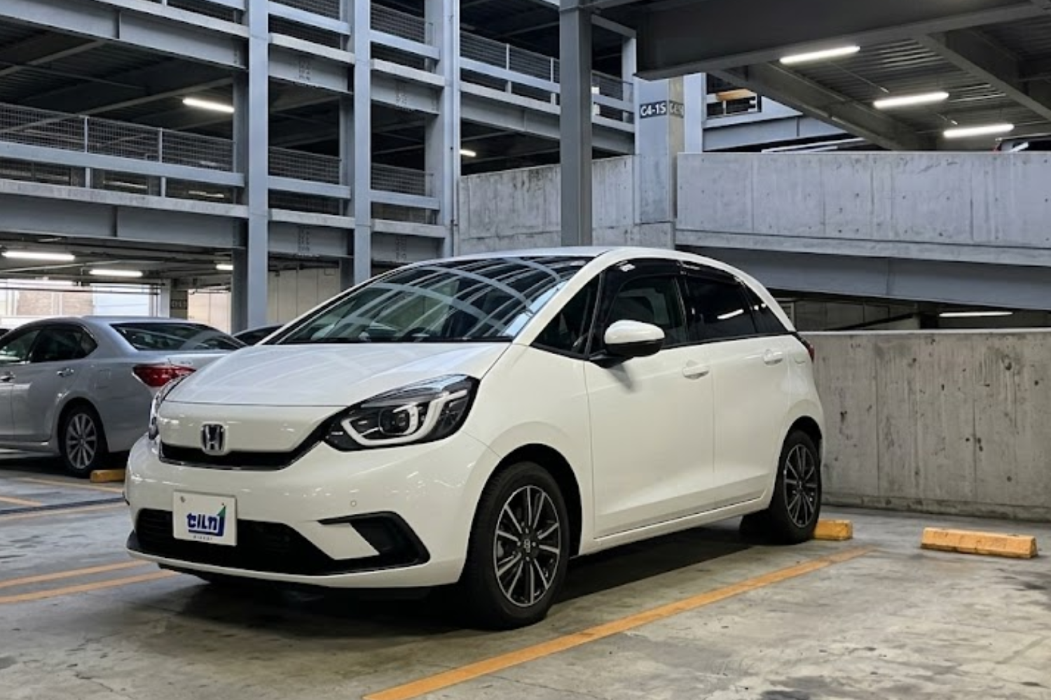 【2026年最新版】ホンダ フィットの燃費は？現行・歴代モデルの「実燃費」と維持費を徹底比較