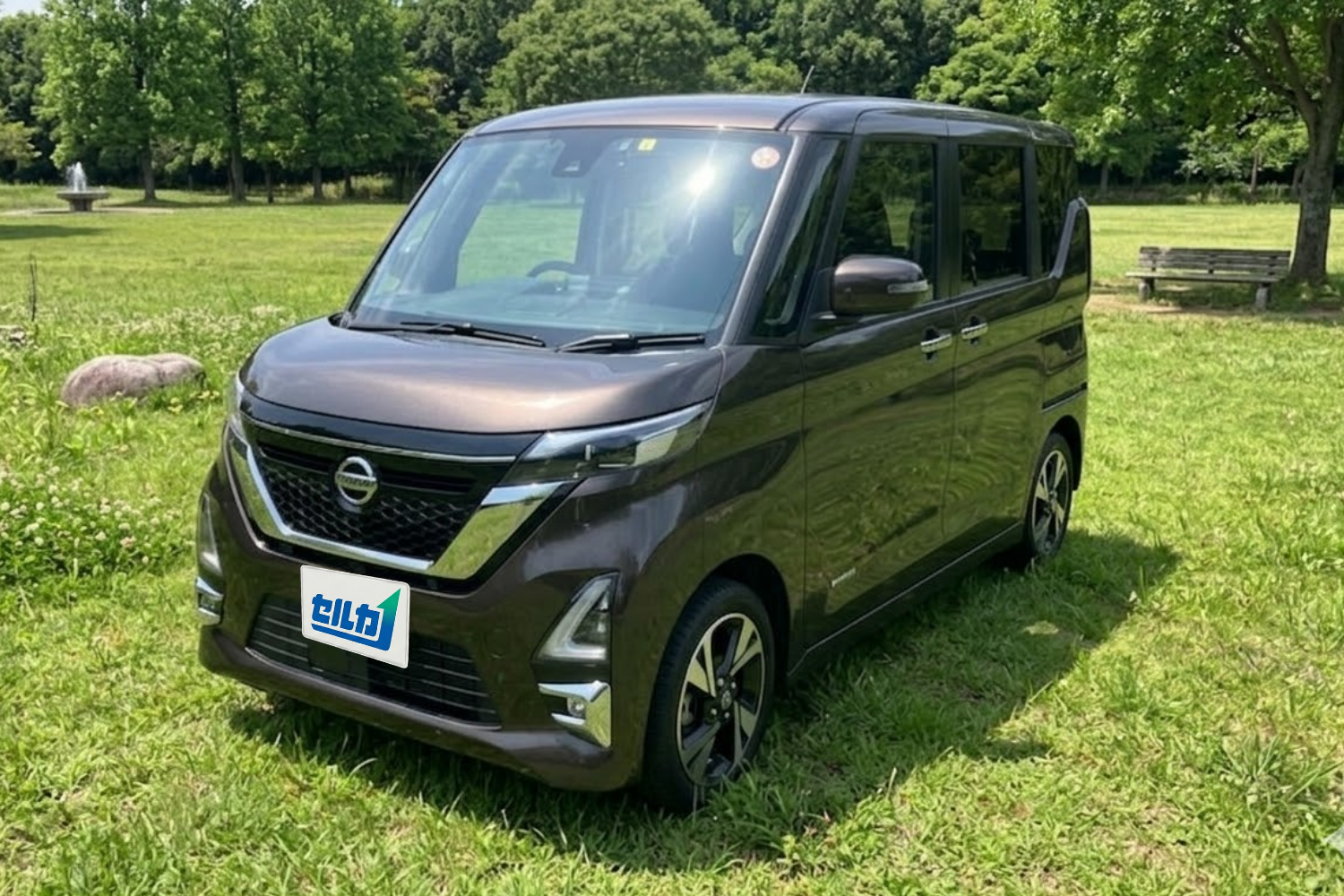 【2026年最新】日産ルークスの燃費性能を徹底解説！実燃費・維持費・ライバル比較の真実