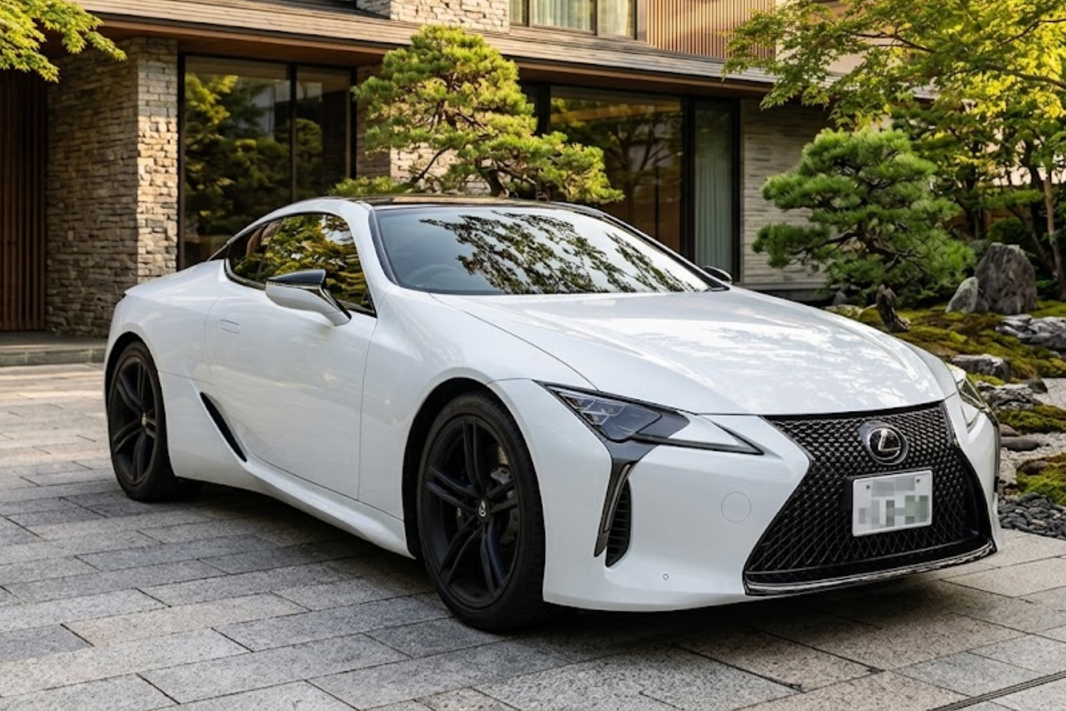 レクサスLCの燃費性能を徹底解剖！LC500・LC500hのカタログ燃費と実燃費、維持費の違いまで完全解説