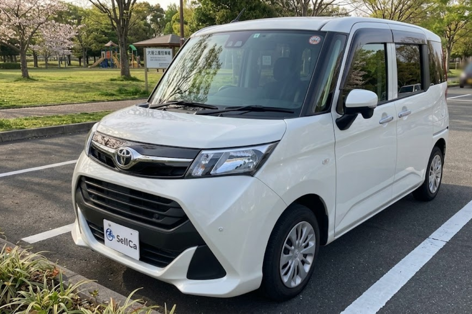 【2026年最新】トヨタ タンクの燃費と維持費を徹底解説｜実燃費やライバル比較、中古車選びのポイント