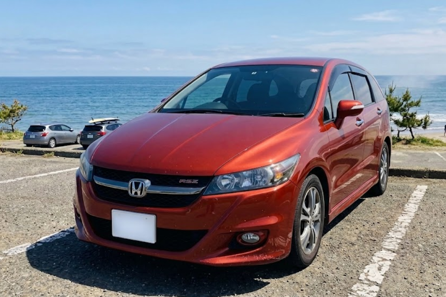 ホンダ ストリームの燃費は悪い？実燃費・維持費シミュレーションとライバル比較を徹底解説