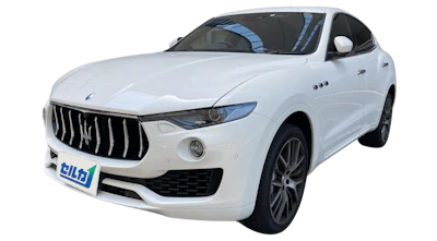 マセラティ レヴァンテのサムネイル