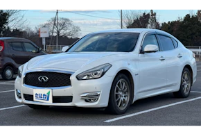 フーガハイブリッドの燃費は悪い？実燃費の真実と年間ガソリン代、ライバル比較を徹底解説