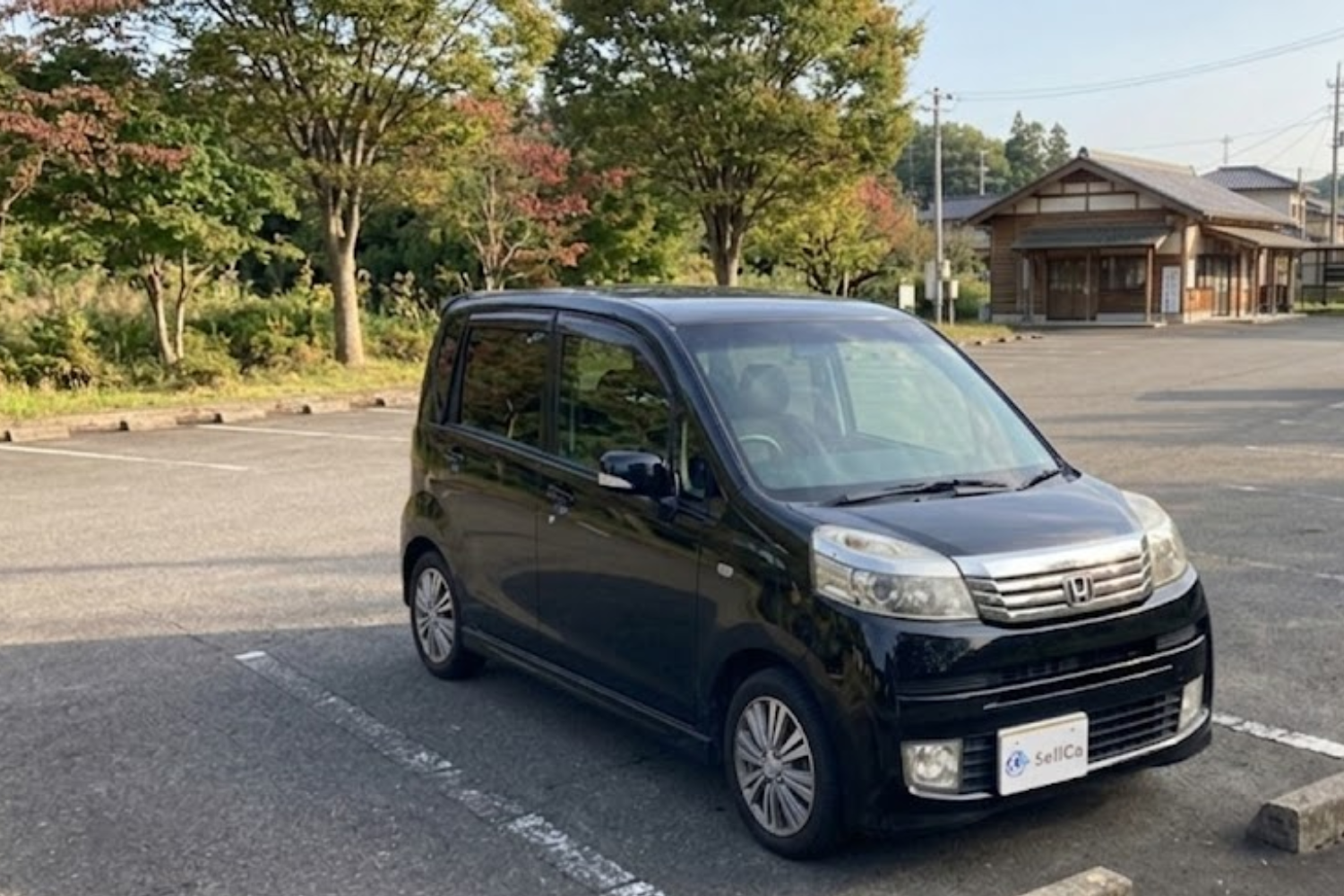 ホンダ ライフの燃費を歴代モデル別に解説！実燃費の目安と改善策