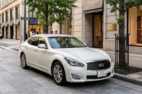 【2026年最新】日産 フーガの維持費はいくら?税金の支払い時期や安く抑えるコツを徹底解説