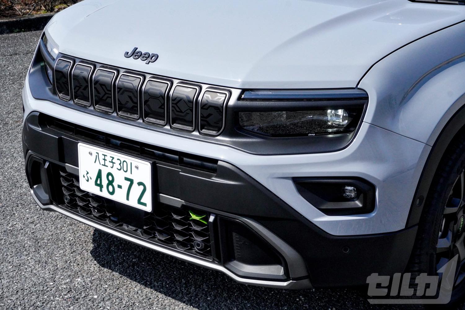 【高速燃費23.0km/L!】時代はジープをも低燃費にしてしまった! 「アベンジャー 4xe ハイブリッド」は日本で乗りやすい優等生ジープ