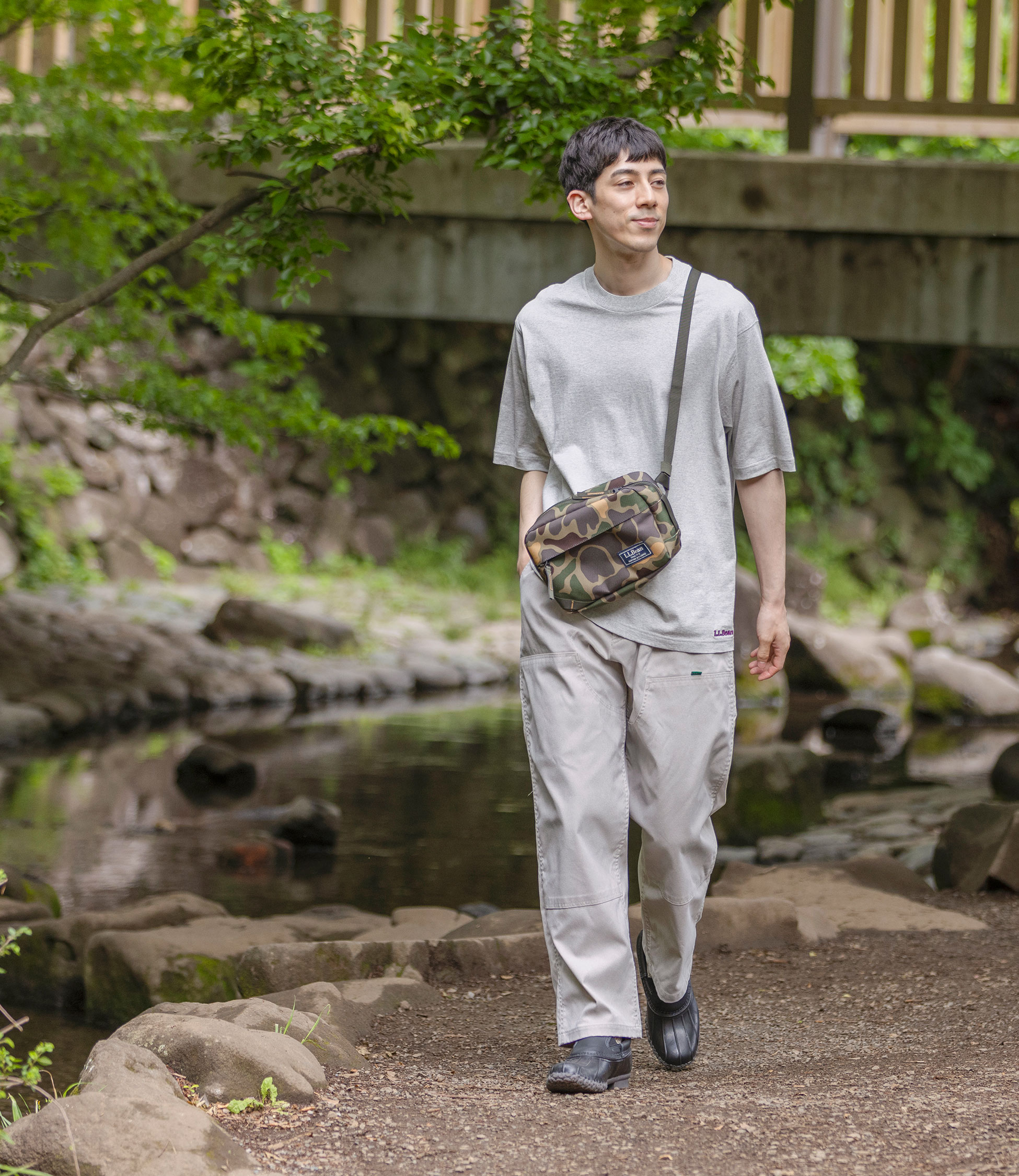 ライフルを持ったハンター スイス製 ヴィンテージステンドグラス ハンタークラブ ハンターズ・トート・クロスボディ・パック 通販｜L.L.Bean公式