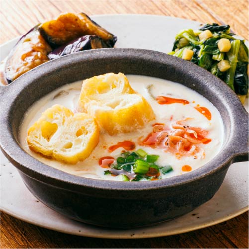 朝ごはん 沖縄再び〜JAL907での朝食は「エッグベネディクト」 | ちょっと