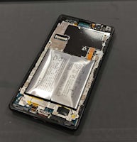 Xperia XZ2 Premium　バッテリー膨張　一宮　木曽川