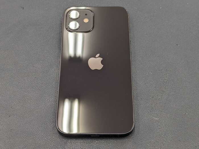 あいふぉん　アイフォン　iphone　12　バッテリー　ばってりー　膨張　経年劣化　サービス表記　修理　交換