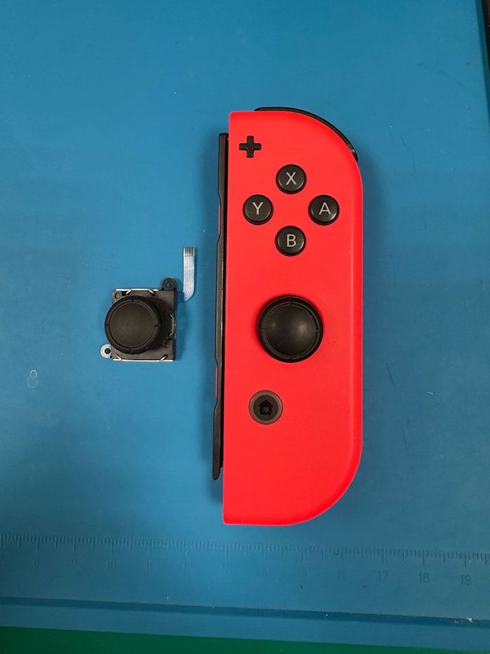 switch修理　スティック交換　当日