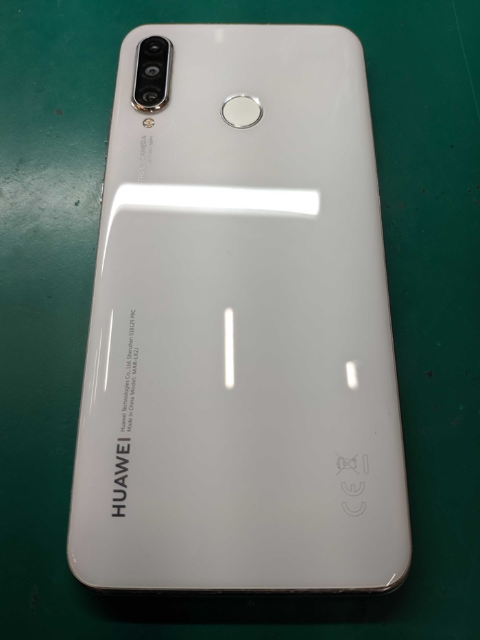 HUAWEI P30 Lite バッテリー交換