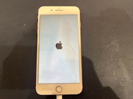 iPhone 8Plus 画面＋バッテリー修理 【豊田】