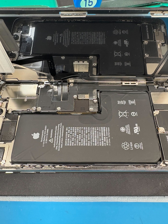 iPhone11ProMAX　iPhone修理　即日