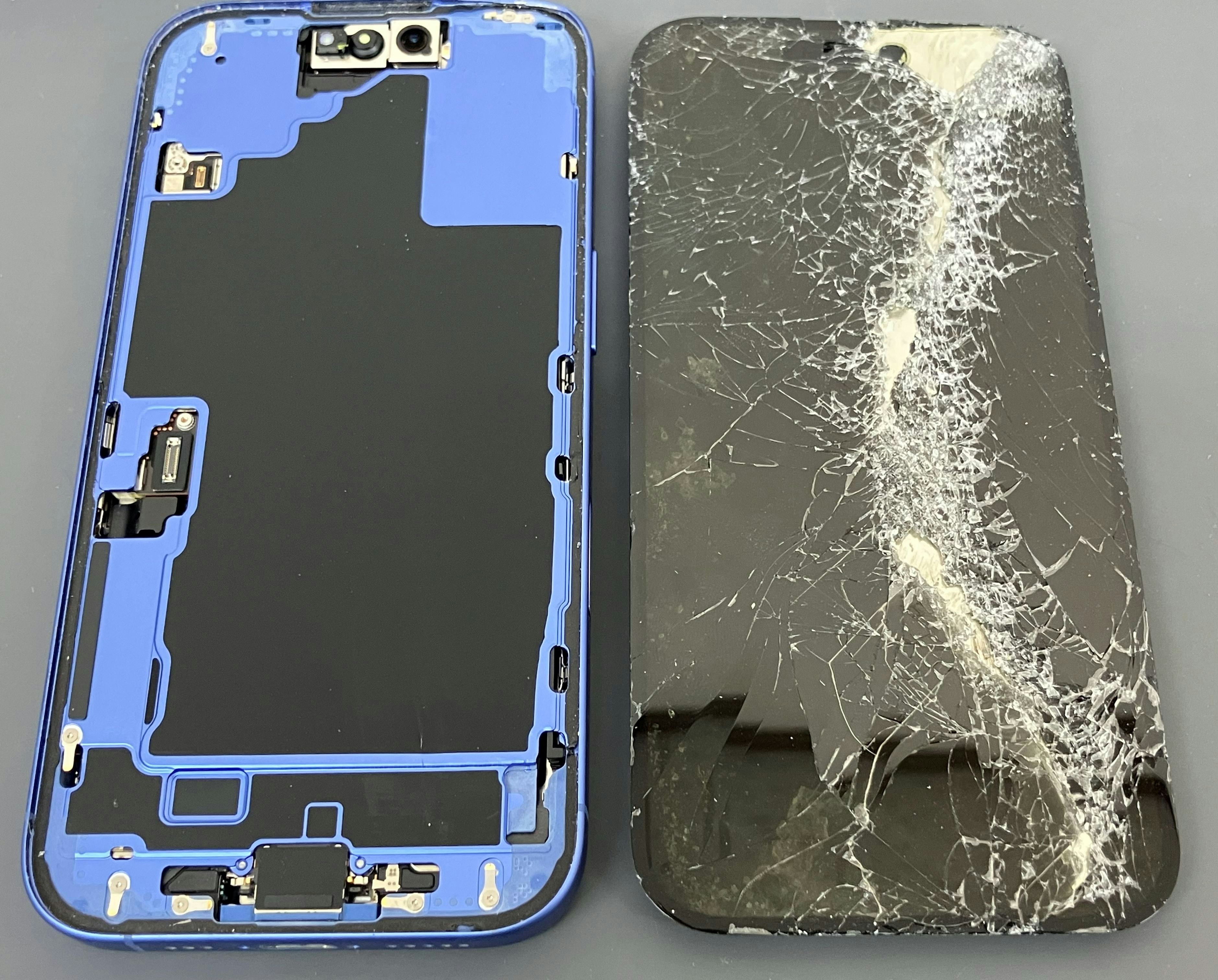 iPhone16　画面割れ　画面交換　豊川　豊橋　新城　蒲郡　湖西　浜松