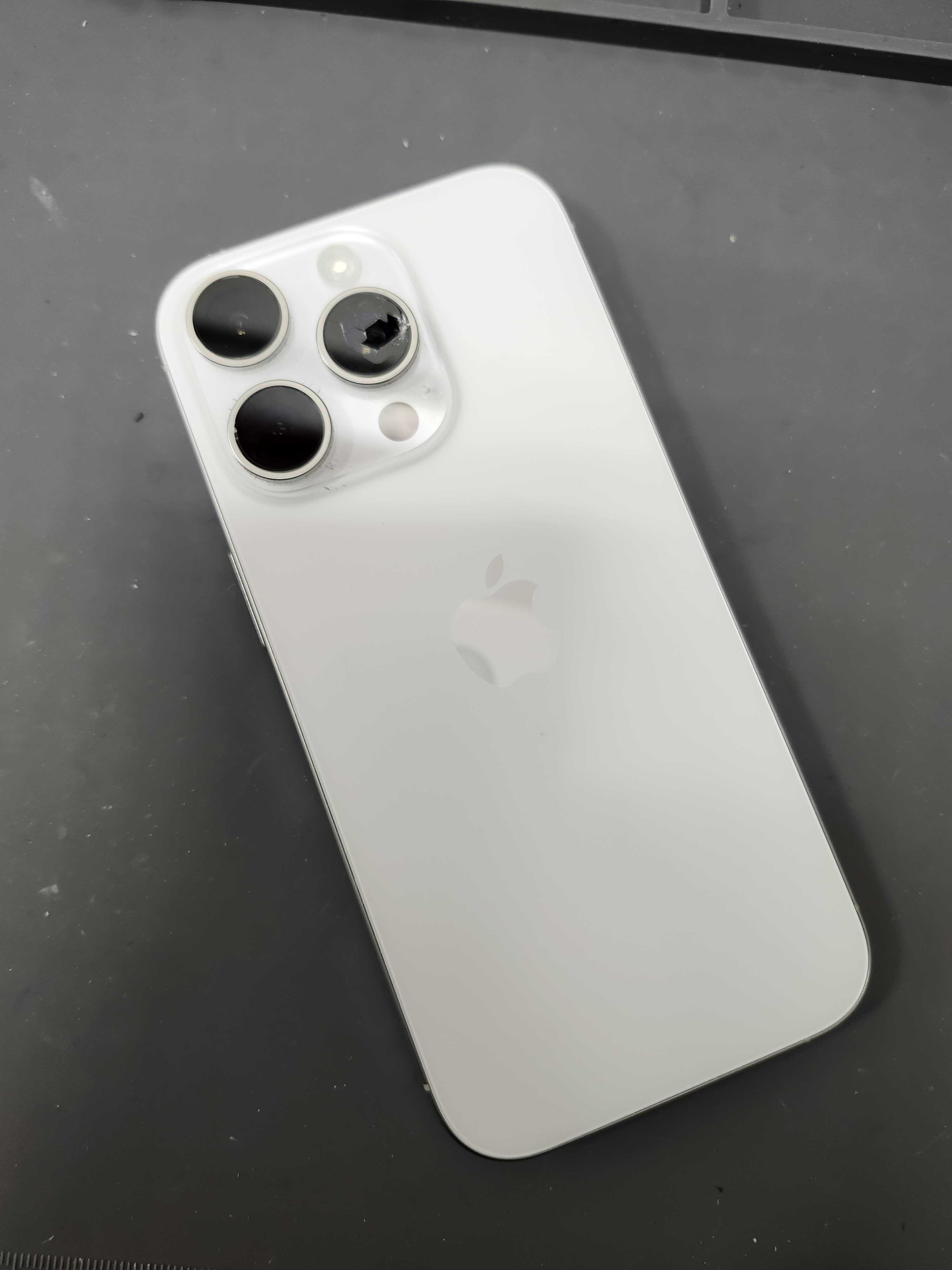 修理事例】iPhone 16 Pro のカメラレンズ割れ修理を行いました｜まち