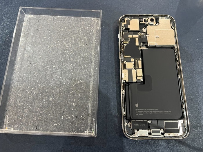 iPhone 14ProMax 背面交換　背面修理　背面割れ　裏側修理　