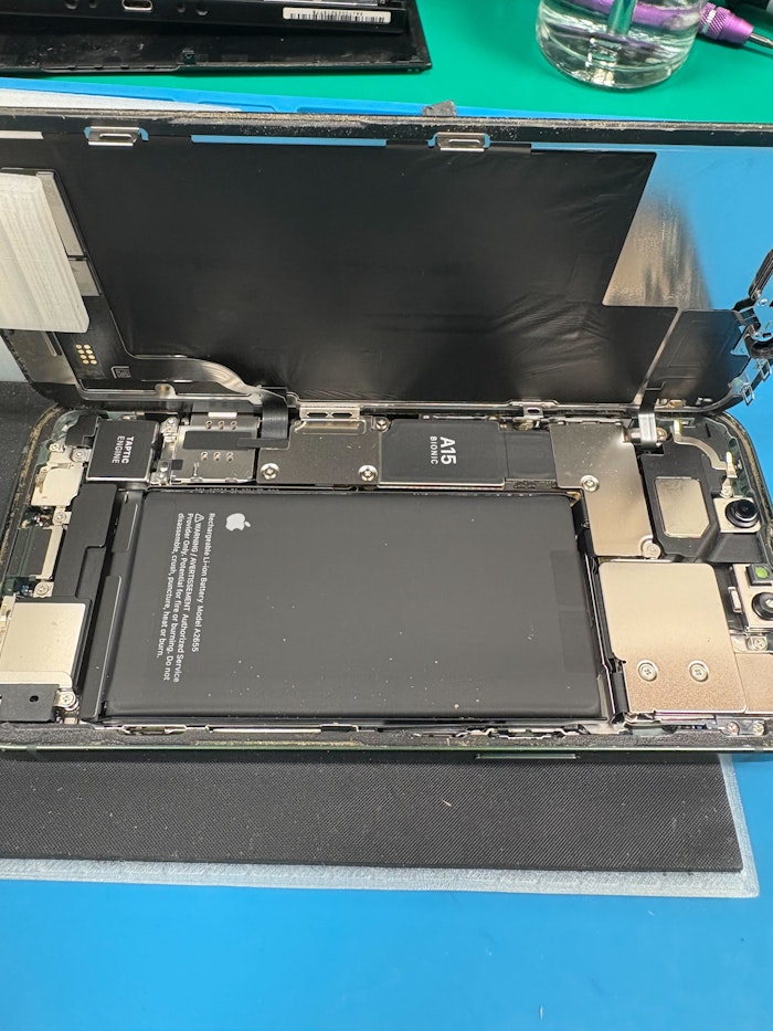 カメラ交換　豊橋　iPhone修理