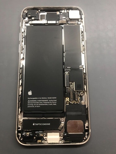 iPhone SE（第3世代）のガラス割れ修理