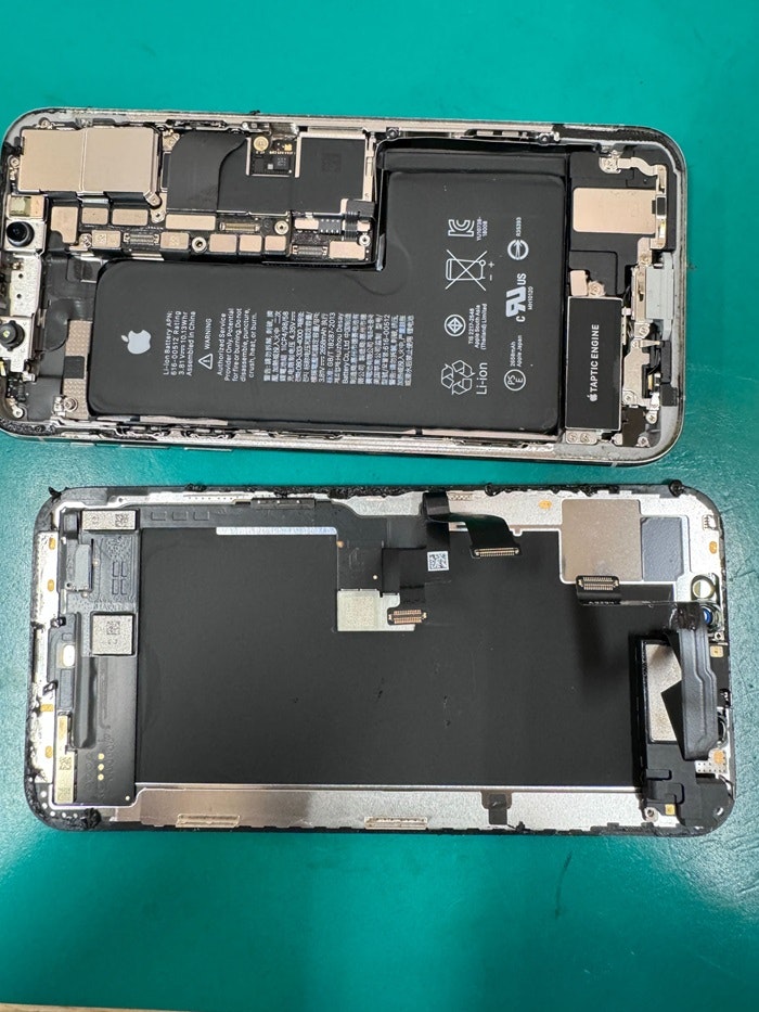 iPhoneXs タッチ不良　画面修理