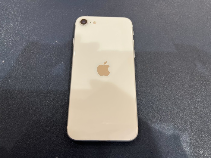 iPhone SE2 充電持ち悪い バッテリー持ち悪い 充電持ち良くする バッテリー持ち良くする バッテリー交換 故障 修理