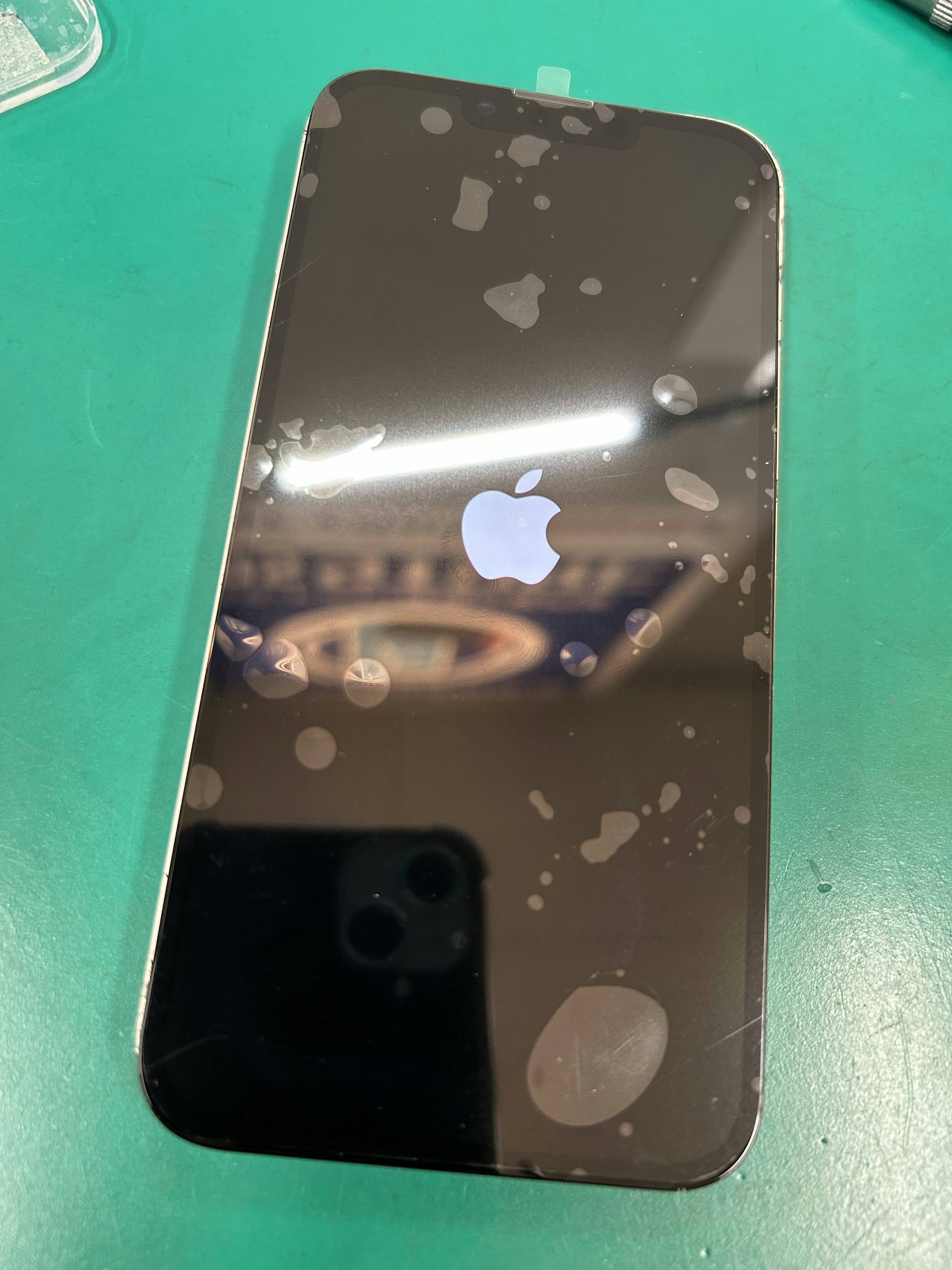 iPhone　修理　iPhone13　液晶の交換