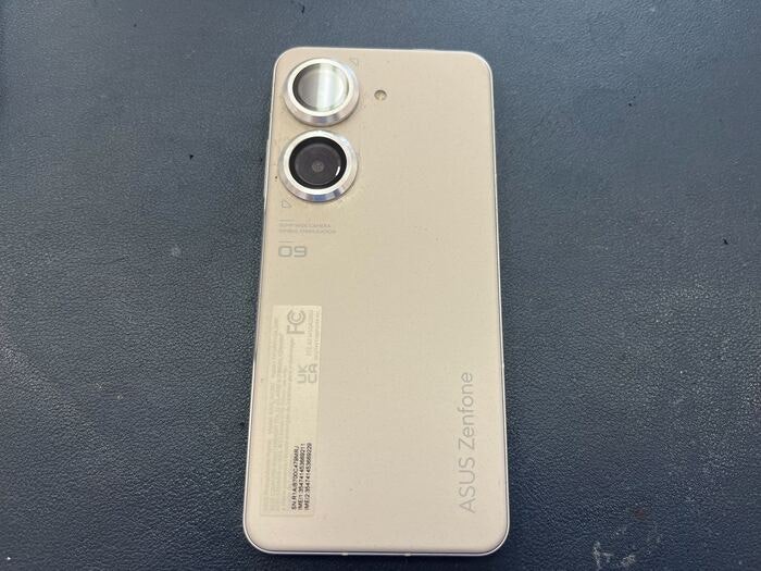 Zenfone 9 充電持ち悪い バッテリー持ち悪い 充電持ち良くする バッテリー持ち良くする バッテリー交換 故障 修理