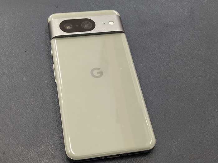 Google Pixel8 グーグル Pixel ピクセル Android アンドロイド 画面修理 表示不良 画面交換 ディスプレイ メーカー修理 正規修理 保険 保証 壊れた 壊した 修理 直す 治す 交換方法 自分で修理