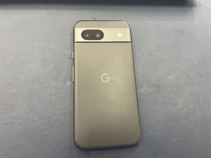 Pixel 8a 画面割れ　画面修理
