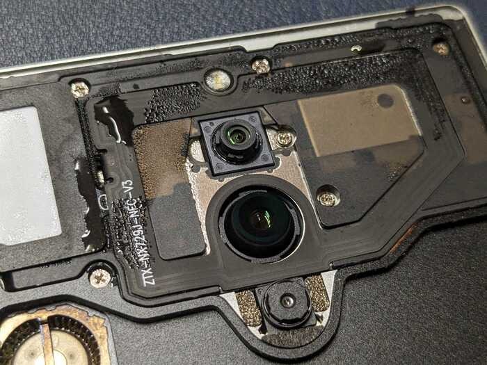 Red Magic 8s pro　レドマジック　水没　すいぼつ　カメラレンズ水滴　曇っている　お風呂場　水場　起動しない　