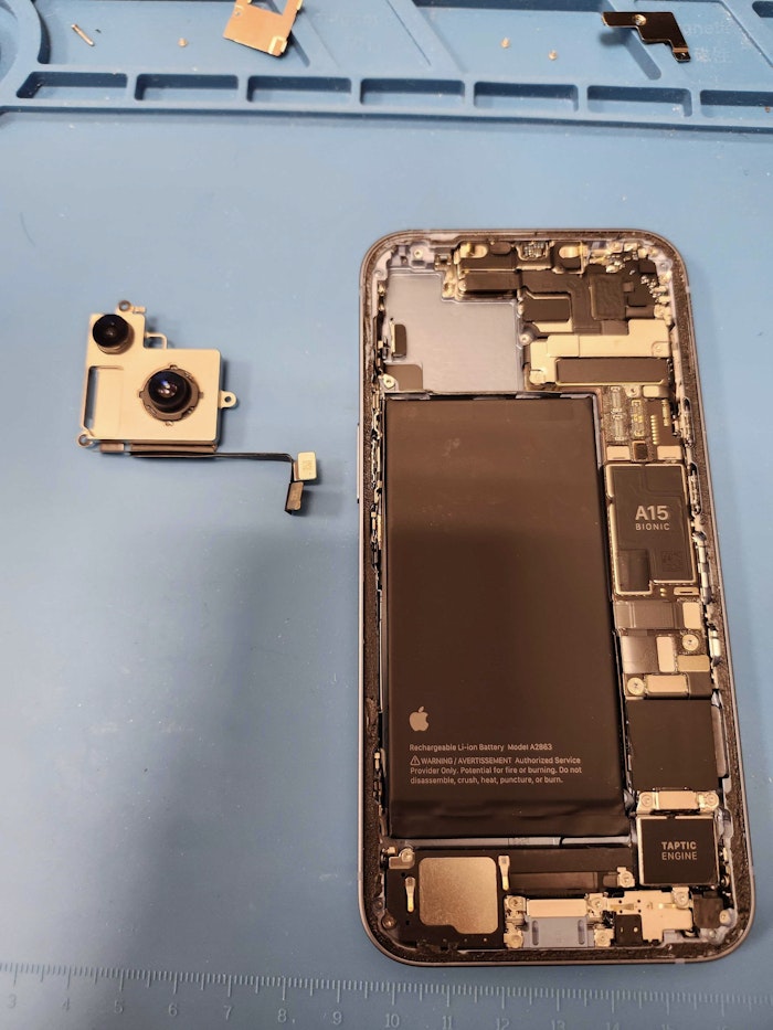 iPhone14 カメラ 異音