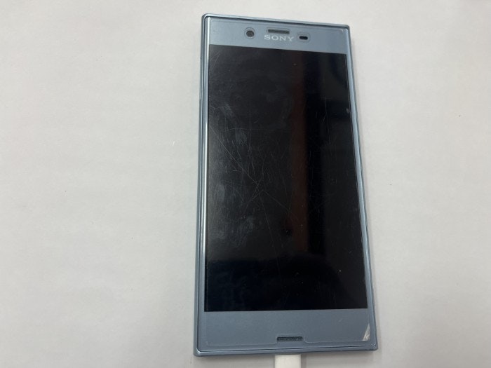 Xperia XZs バッテリー ばってりー 充電減り早い 経年劣化 交換