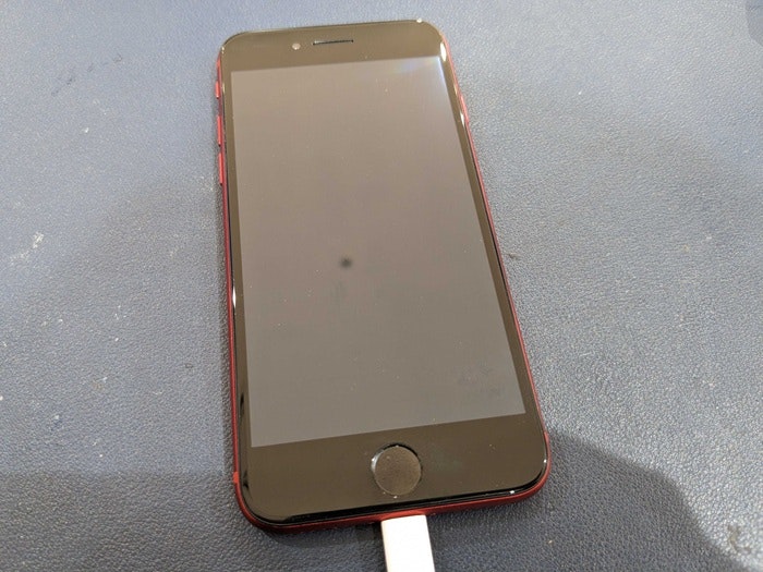 iPhoneSE2 画面修理　画面交換　液晶修理　液晶交換