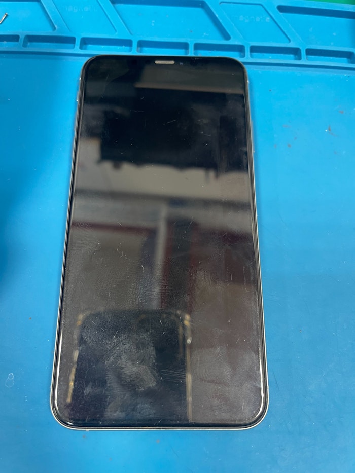 画面修理　iPhone　即日