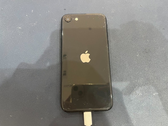 iPhone SE2　バッテリー交換　バッテリー修理　
