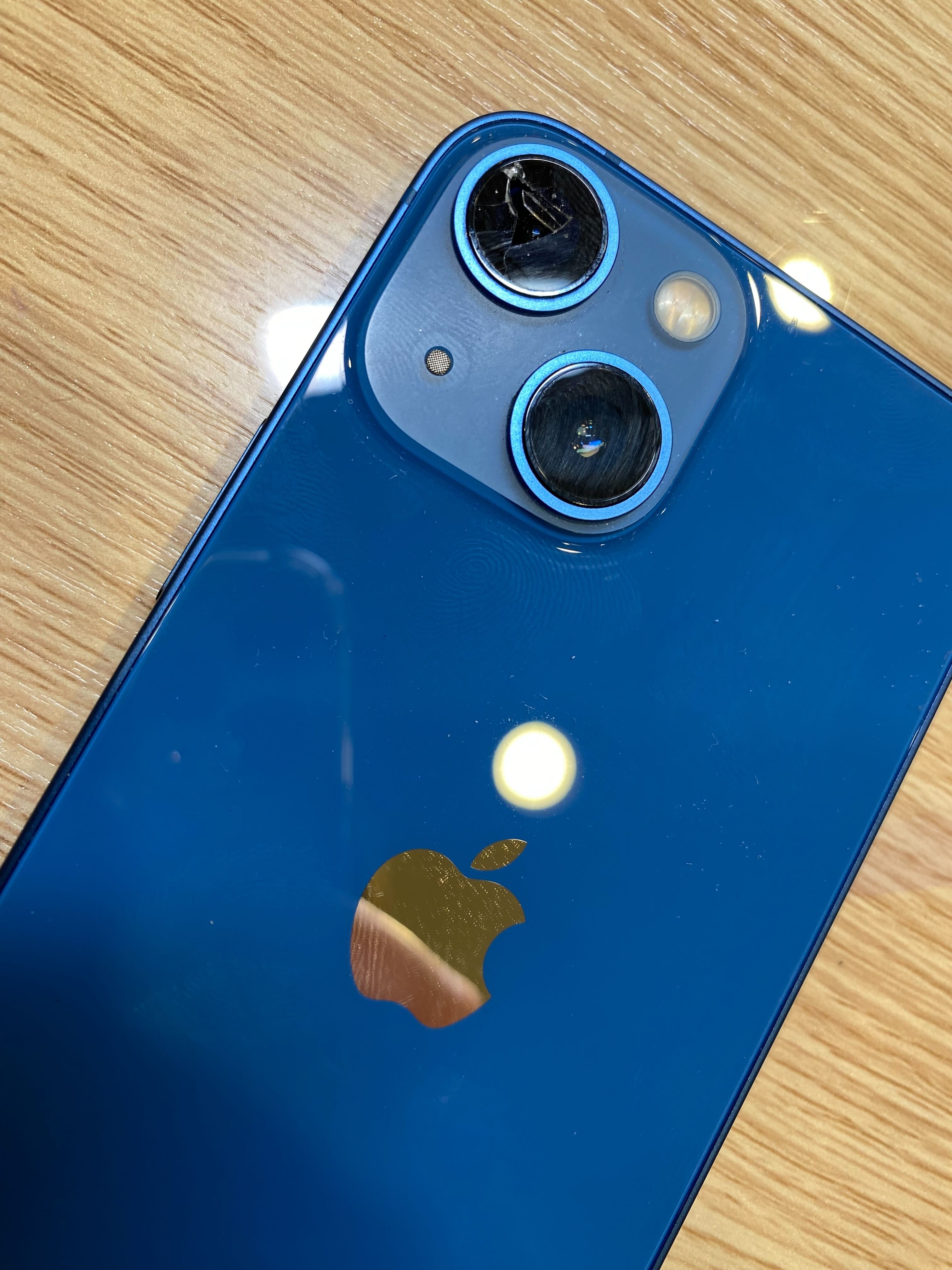 iphone13mini レンズ割れ iphone13miniカメラレンズ割れ 一宮