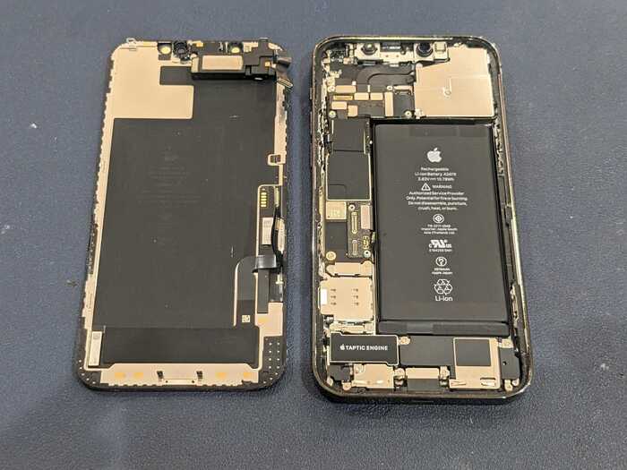 iPhone 12 pro 画面交換 【豊田】