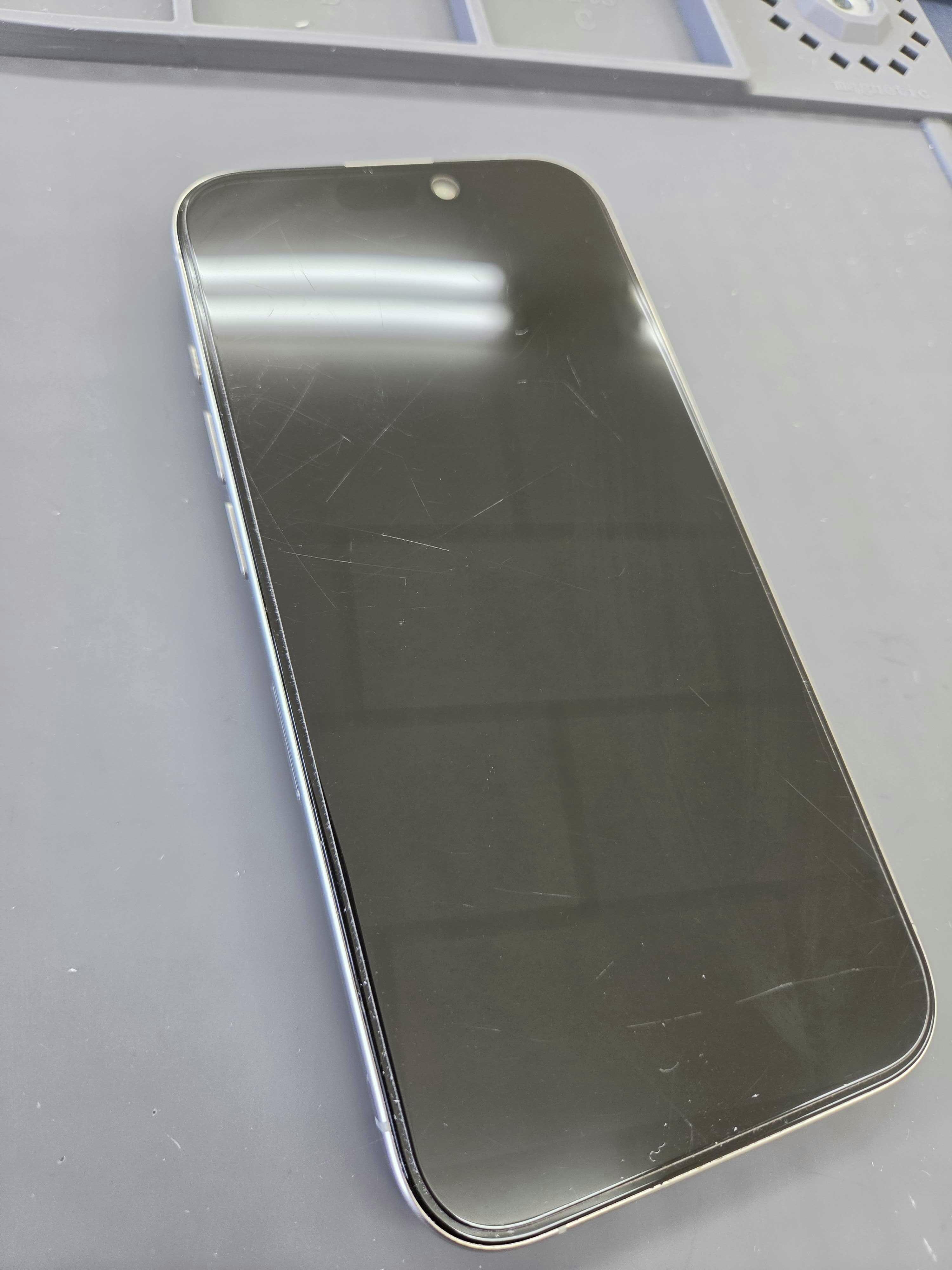 iPhone15Pro　豊川市　iPhone修理　iPhone　修理　スマホ修理　画面修理　豊川　豊橋　新城　蒲郡　湖西　浜松