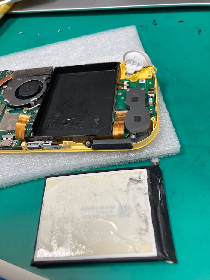 SwitchLite　バッテリー交換　電池交換