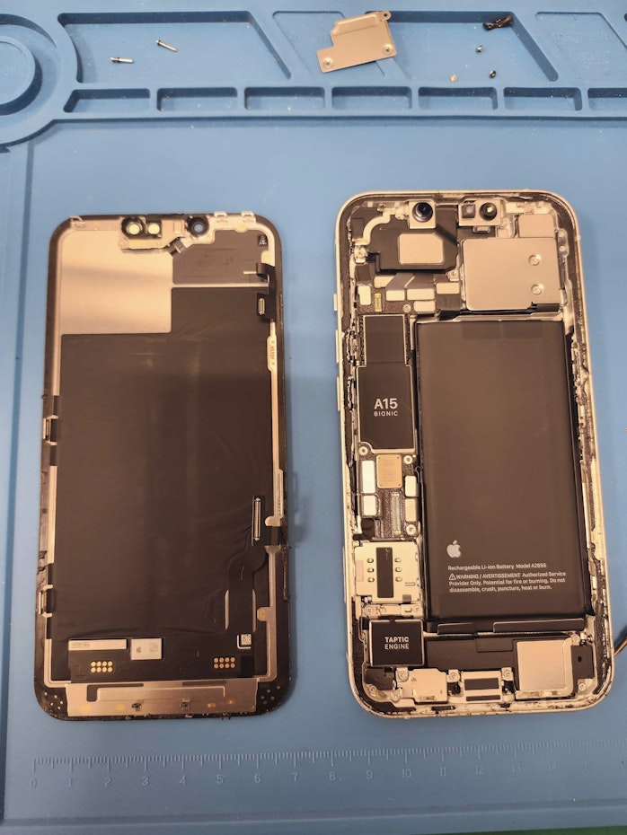 iPhone13　電池交換 バッテリー交換　iphone修理　豊橋　豊川　新城