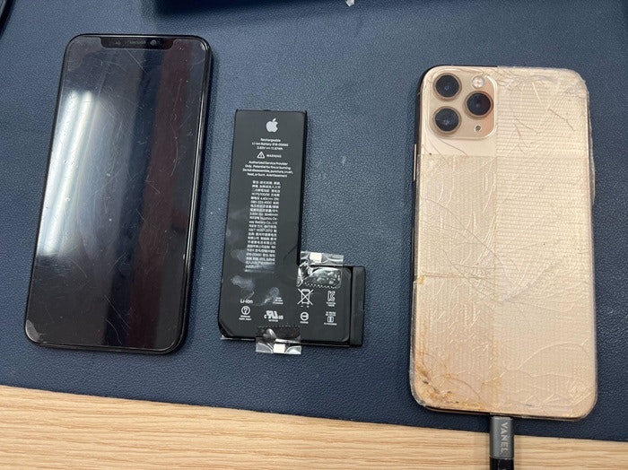 iPhone 11 pro ばってりー　バッテリー　充電もちわるい　充電減りがはやい　サービス表記　経年劣化　電源落ちる　充電たまらない　交換　修理