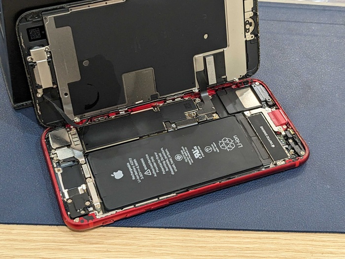 豊田市】iPhoneSE2 バッテリー交換 まちスマGAZA豊田店
