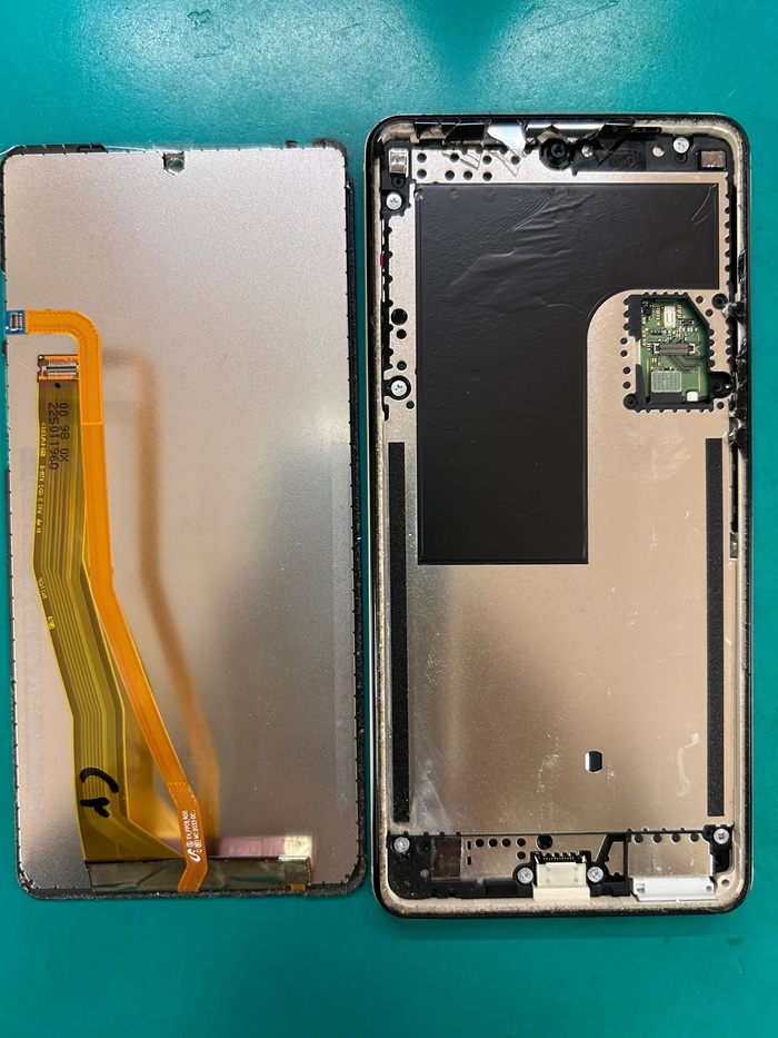 AQUOS sense4 Googlepixel3a 本体 画面ひび割れあり AQUOS sense4 plusの画面割れ／実際の修理風景 | 【スマホ修理王