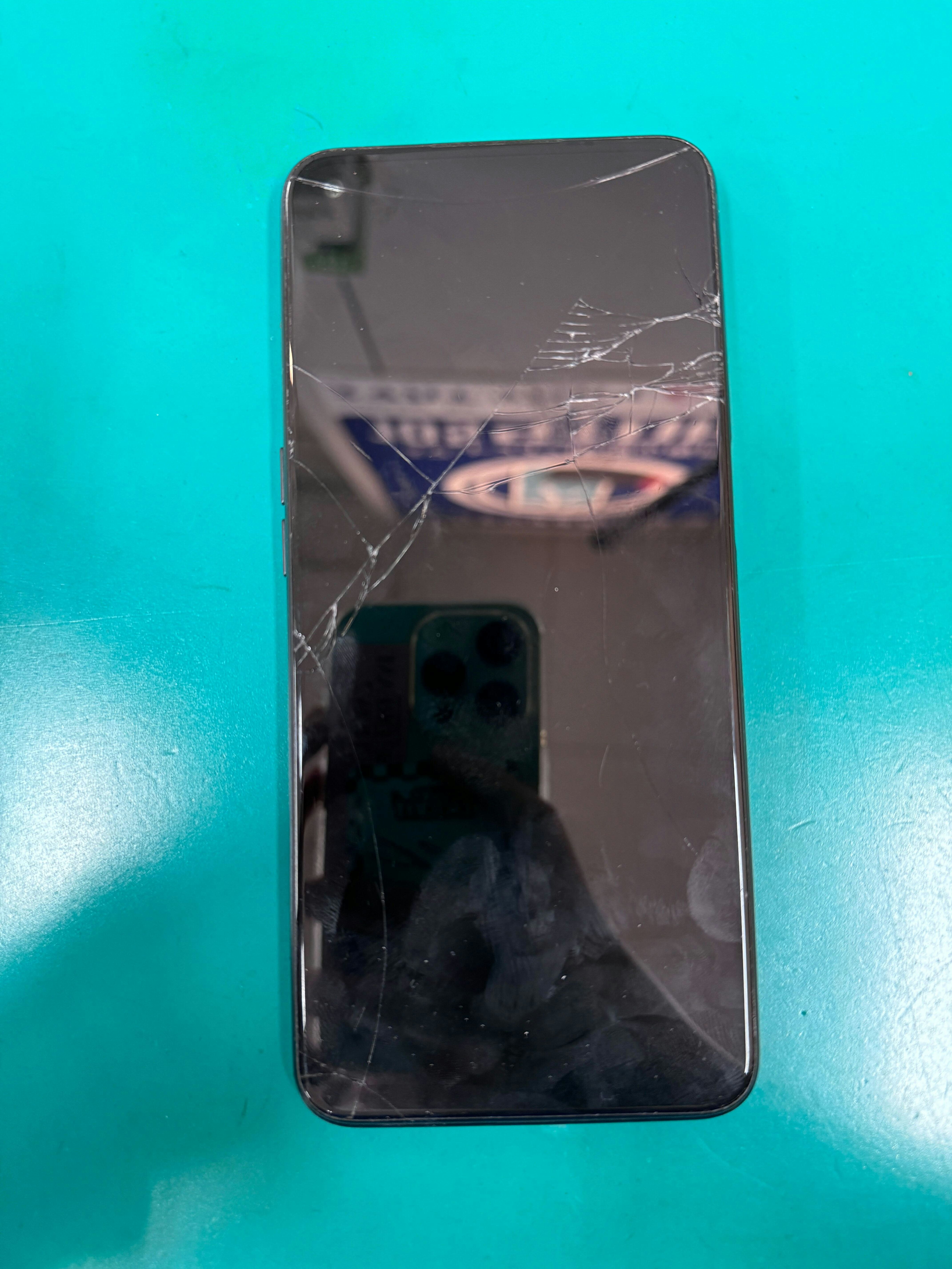 OPPO A54 画面割れ