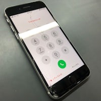 【一宮市】iPhone SE2のガラス割れを即日修理！画面交換60分でキレイに復旧【まちスマ一宮店】