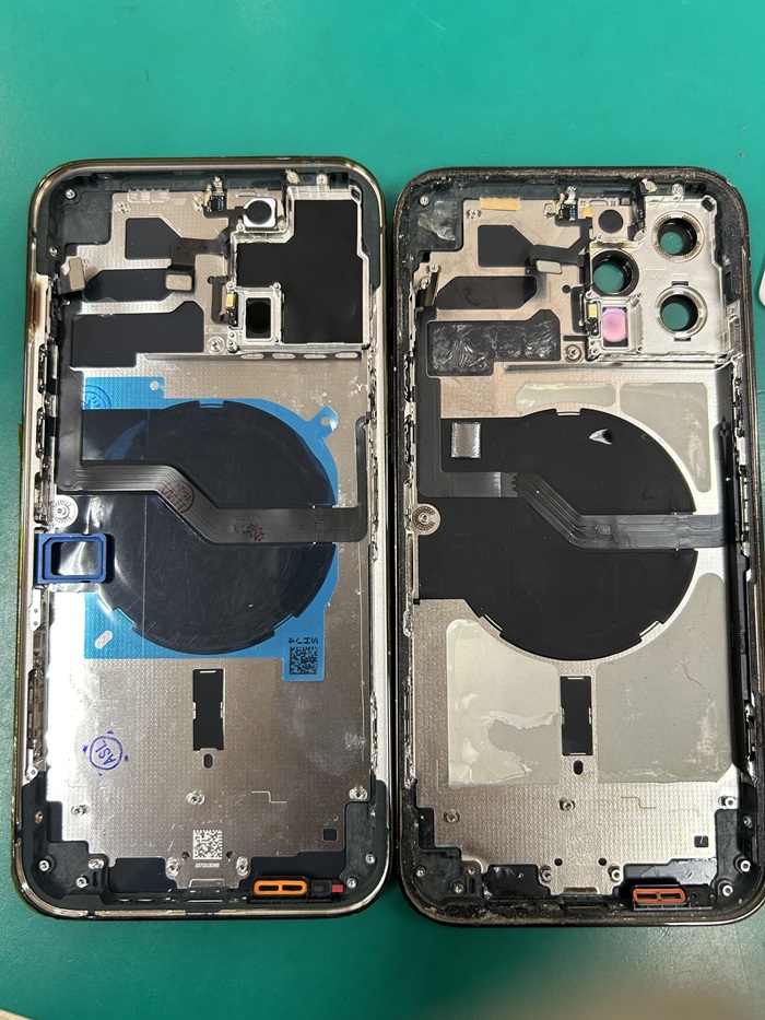 iPhone12Promax 背面ガラスの割れ バックパネル交換 【イオン春日井店】